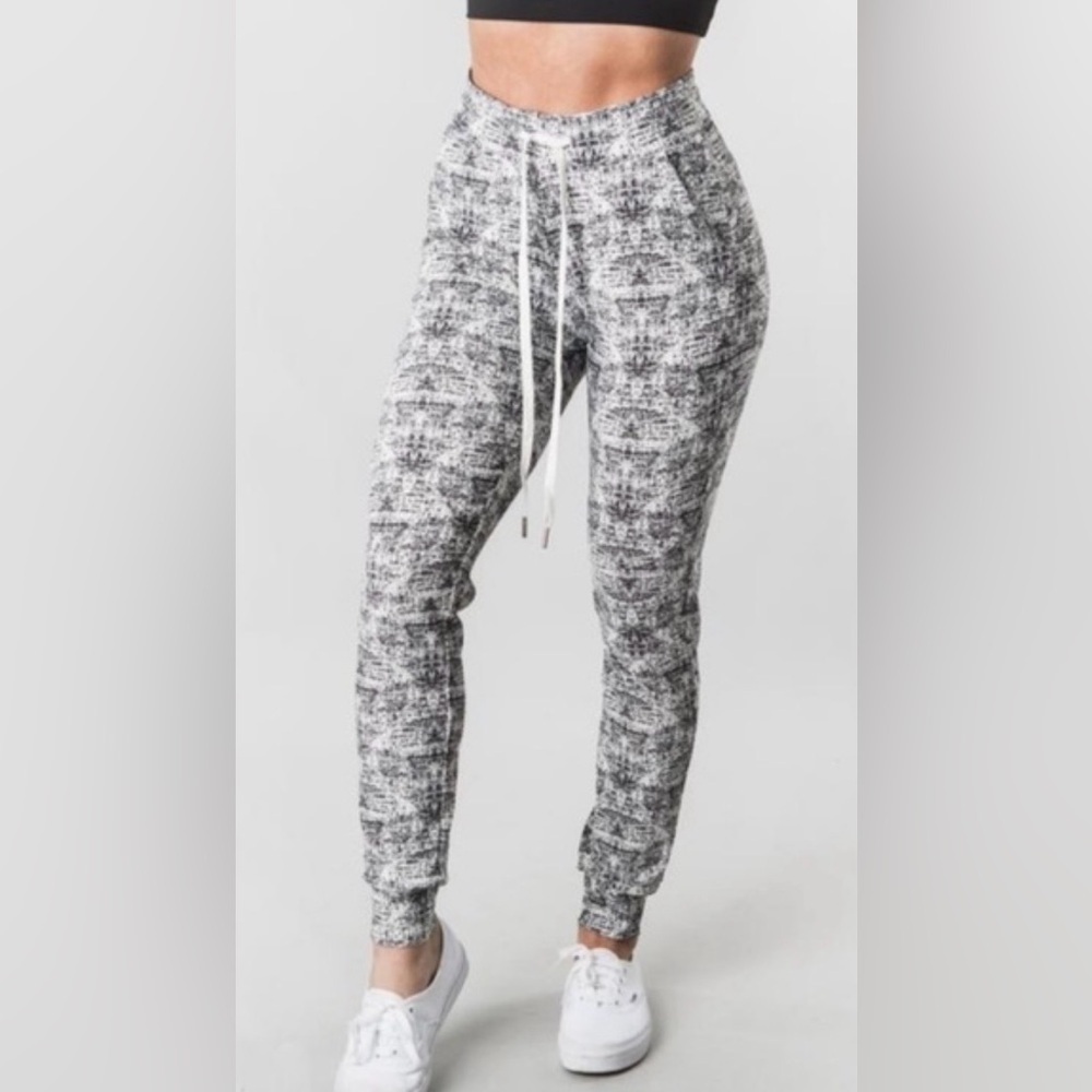 BuffBunny Joggers